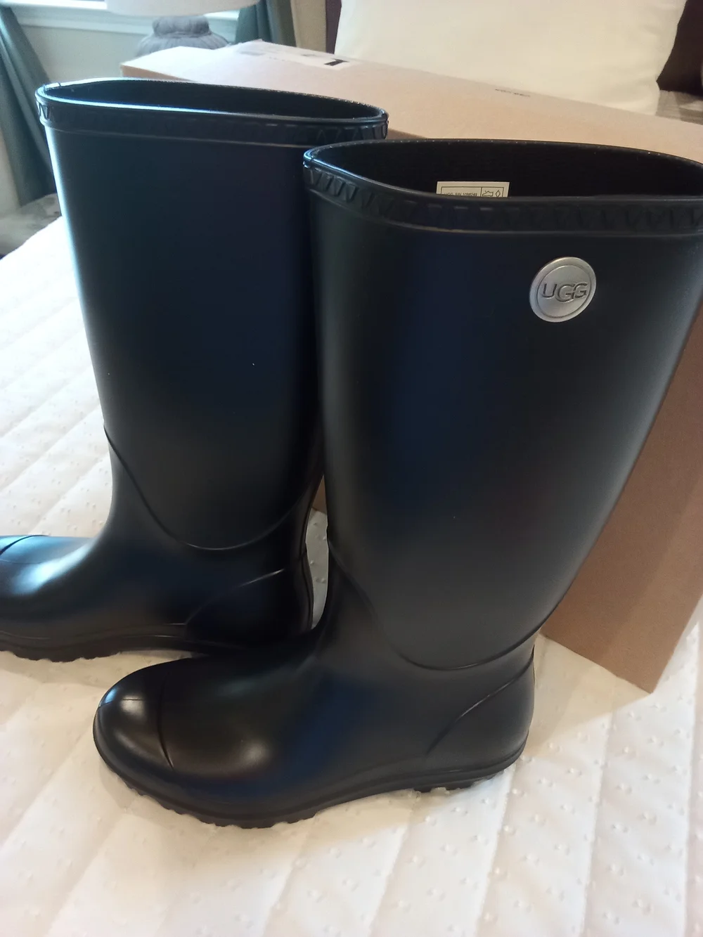 UGG Shelby Women's Matte Black Tall Waterproof Rain Boots Sz 7 NWB